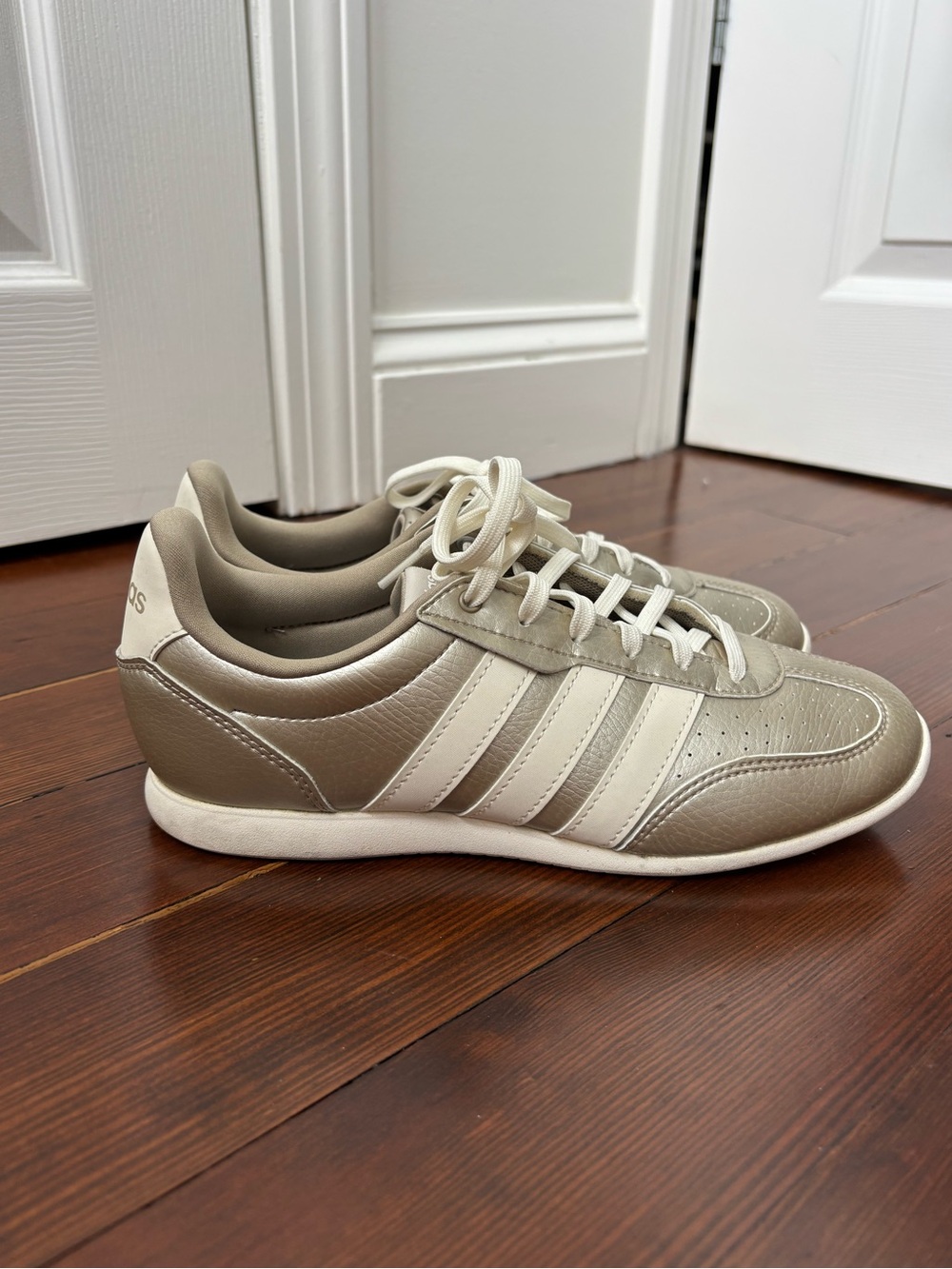 adidas Barreda Lo Sneaker